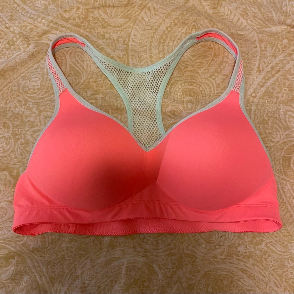 Victoria’s Secret PINK Sports Bra